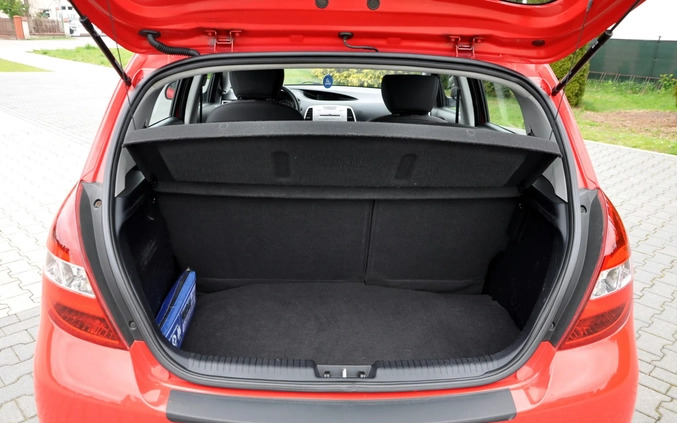 Hyundai i20 cena 15900 przebieg: 220000, rok produkcji 2011 z Ryglice małe 781